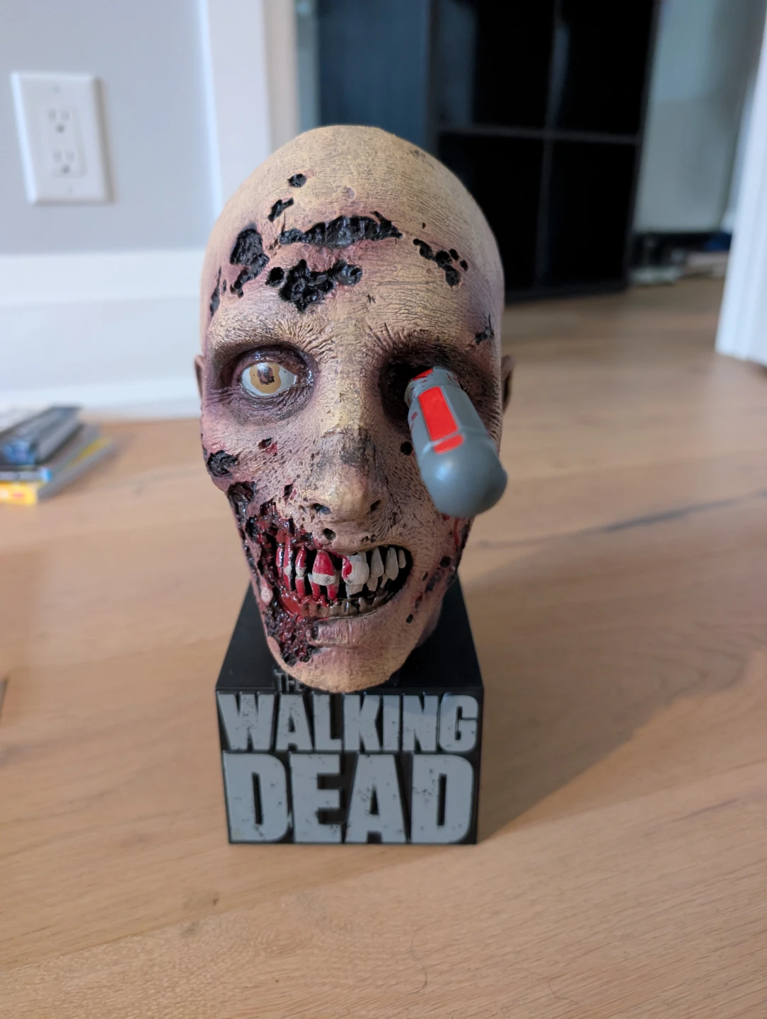 The Walking Dead Zombie Head