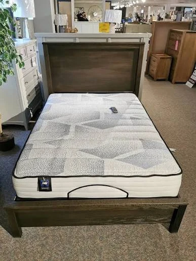Sealy Queen Mattress - photo 2