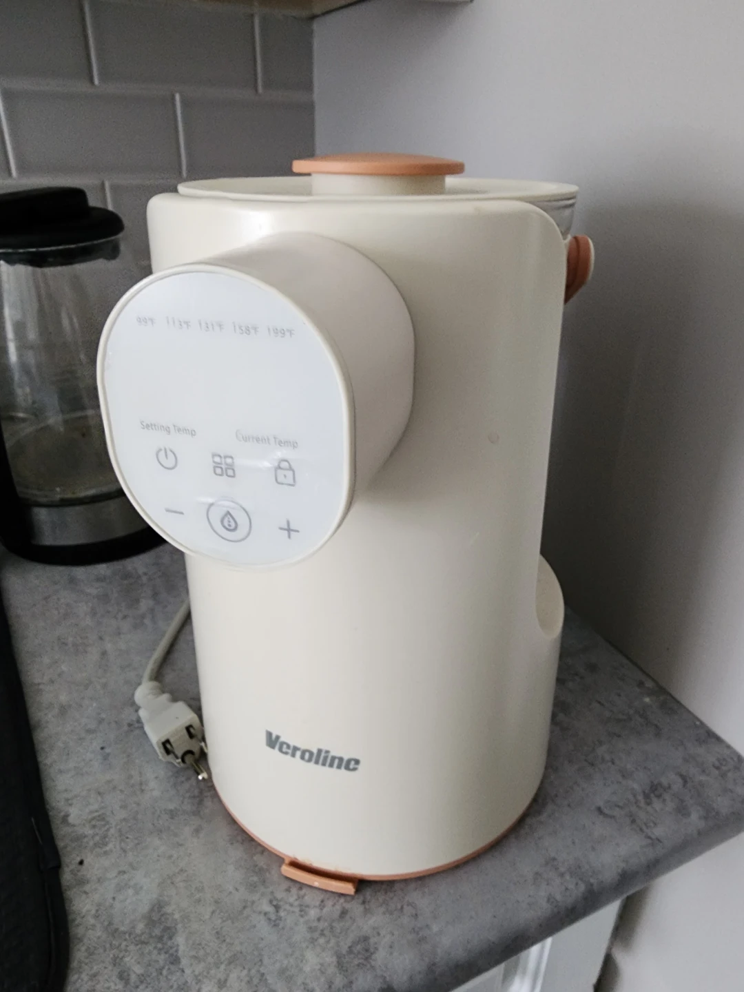 Instant hot water dispenser - photo 3