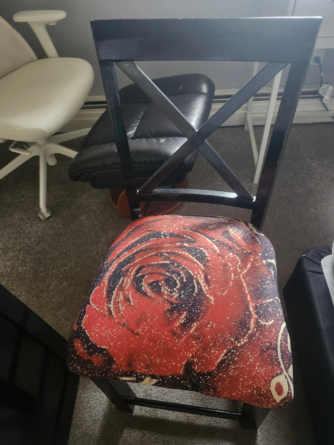 Dining Chair with Rose Pattern Seat