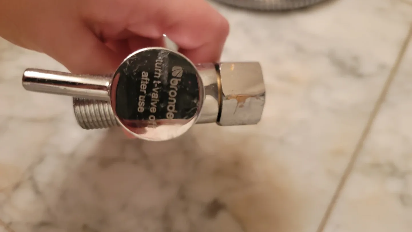 Bidet Brondell Handheld Model - photo 2