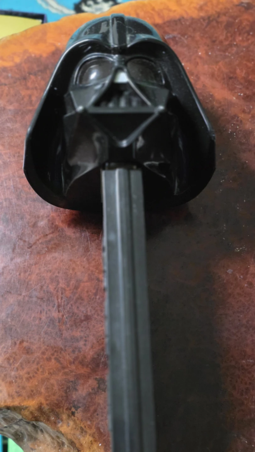PEZ Darth Vader Candy Dispenser - photo 2
