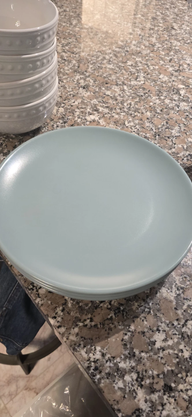 Plates and bowls - photo 3