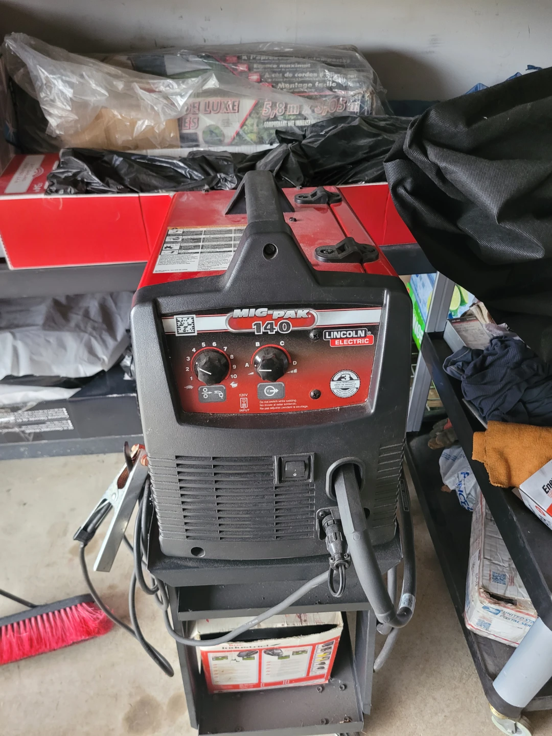 Lincoln Electric MIG-PAK 140 Welder - photo 2