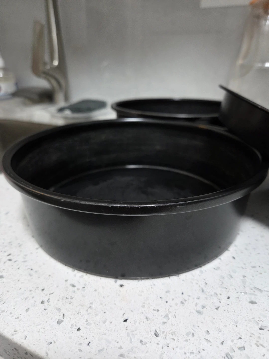 Round Baking Pans Set of 3 - photo 2