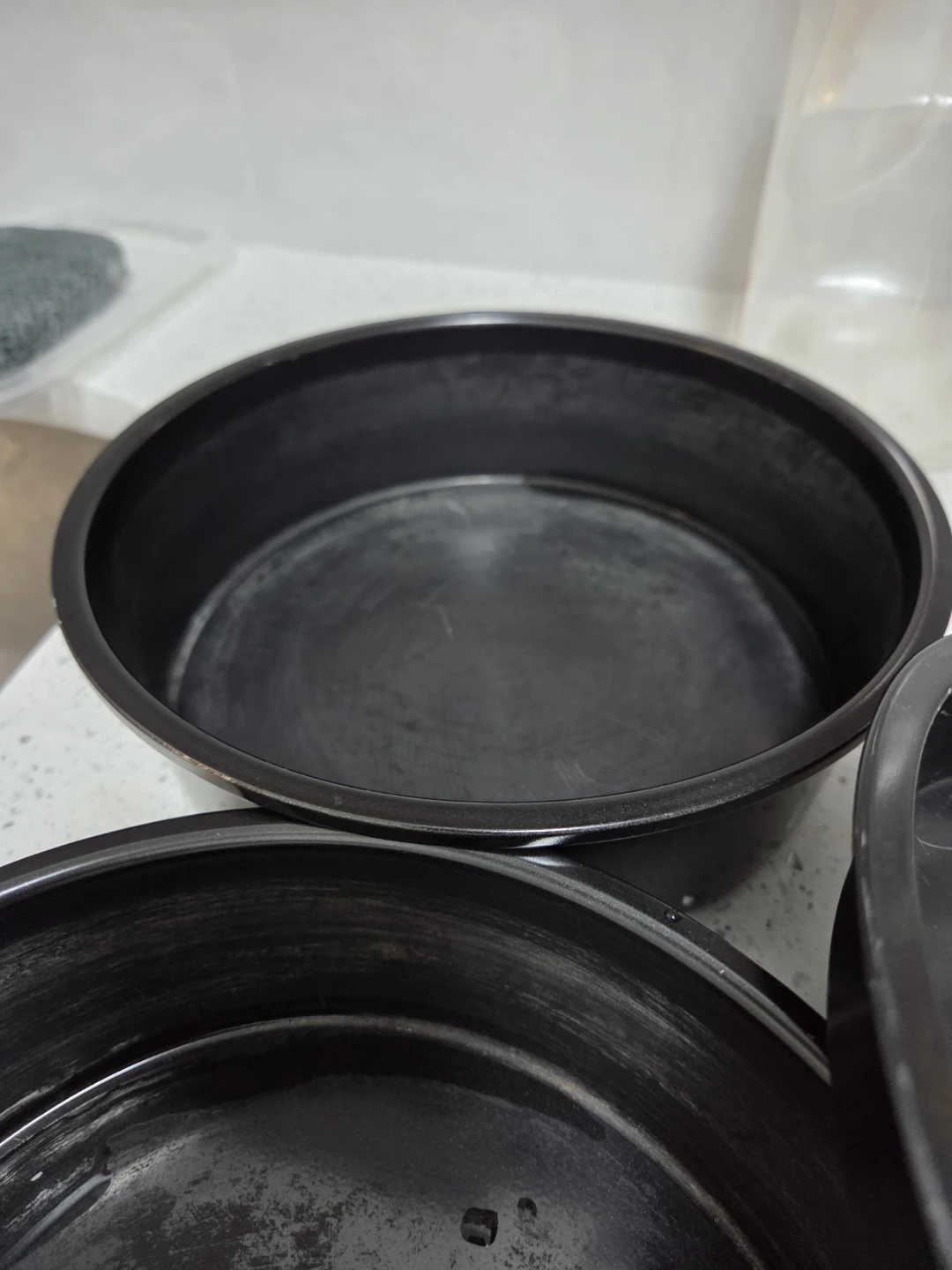 Round Baking Pans Set of 3 - photo 3