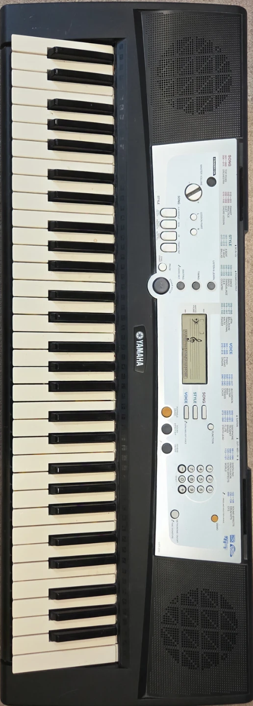 Yamaha Keyboard - photo 3