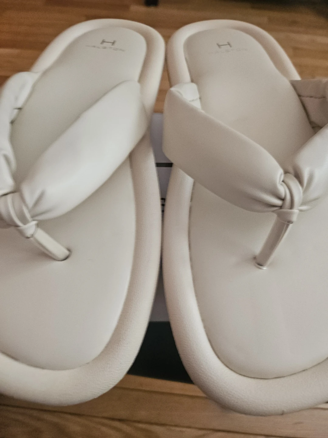 Halston Women's Cream Padded Thong Sandals - photo 2