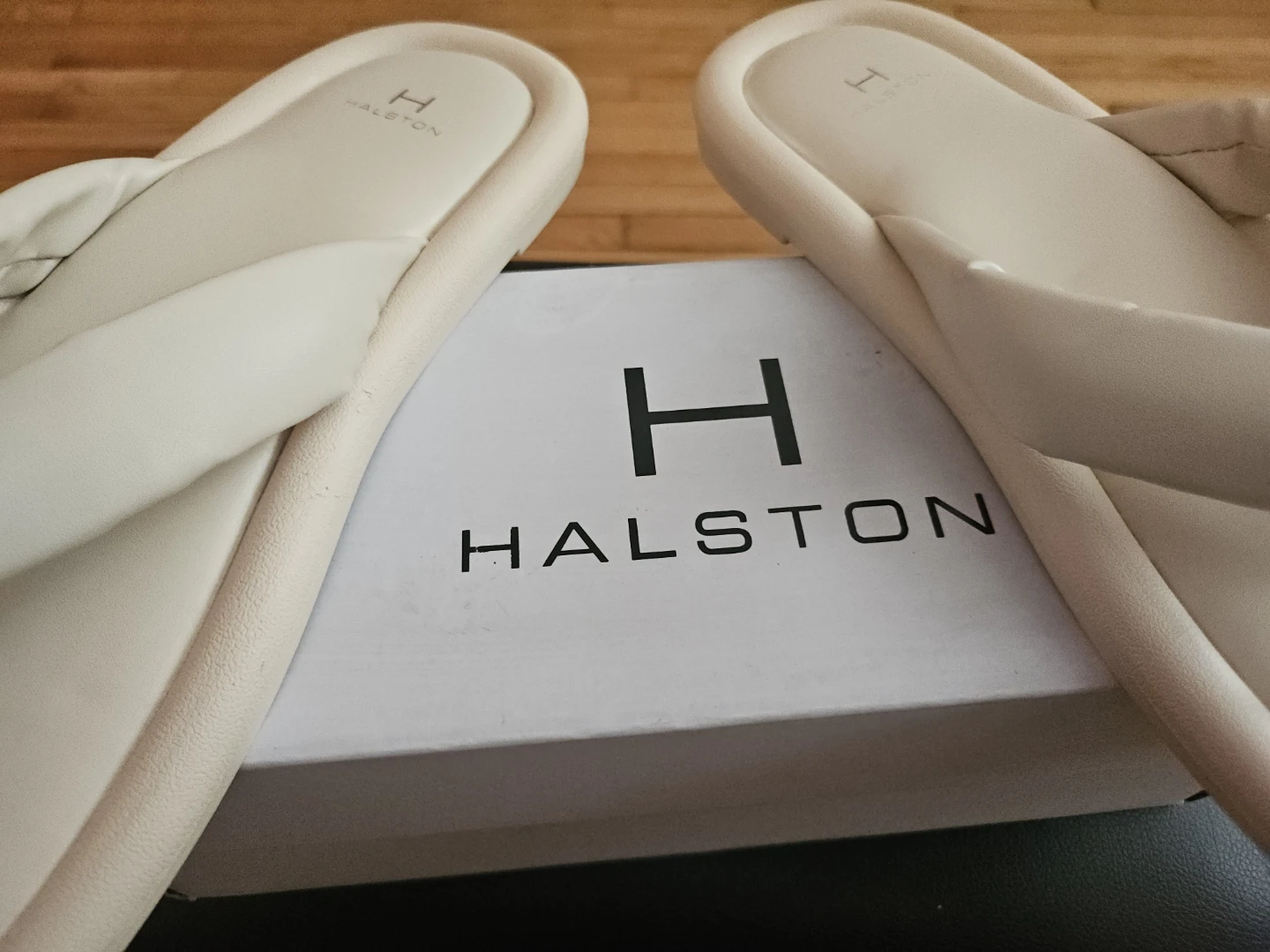 Halston Women's Cream Padded Thong Sandals - photo 4