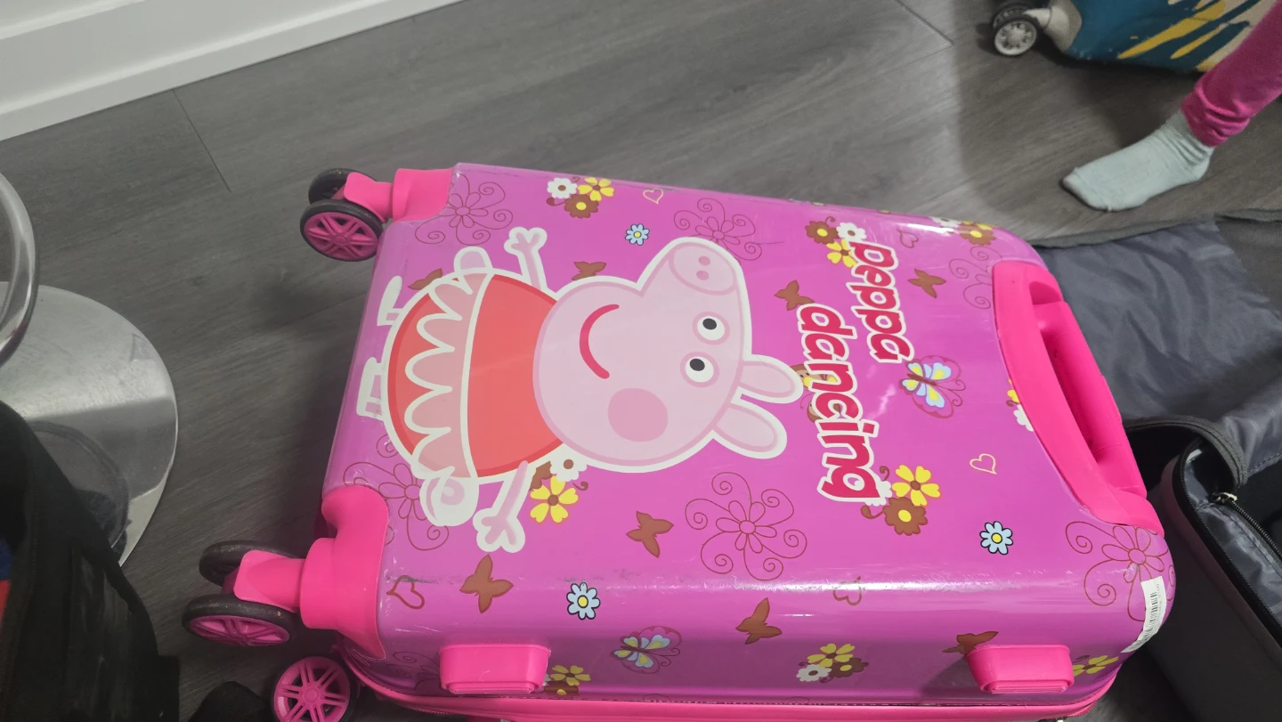 Peppa Pig Dancing Kids Rolling Suitcase - photo 2