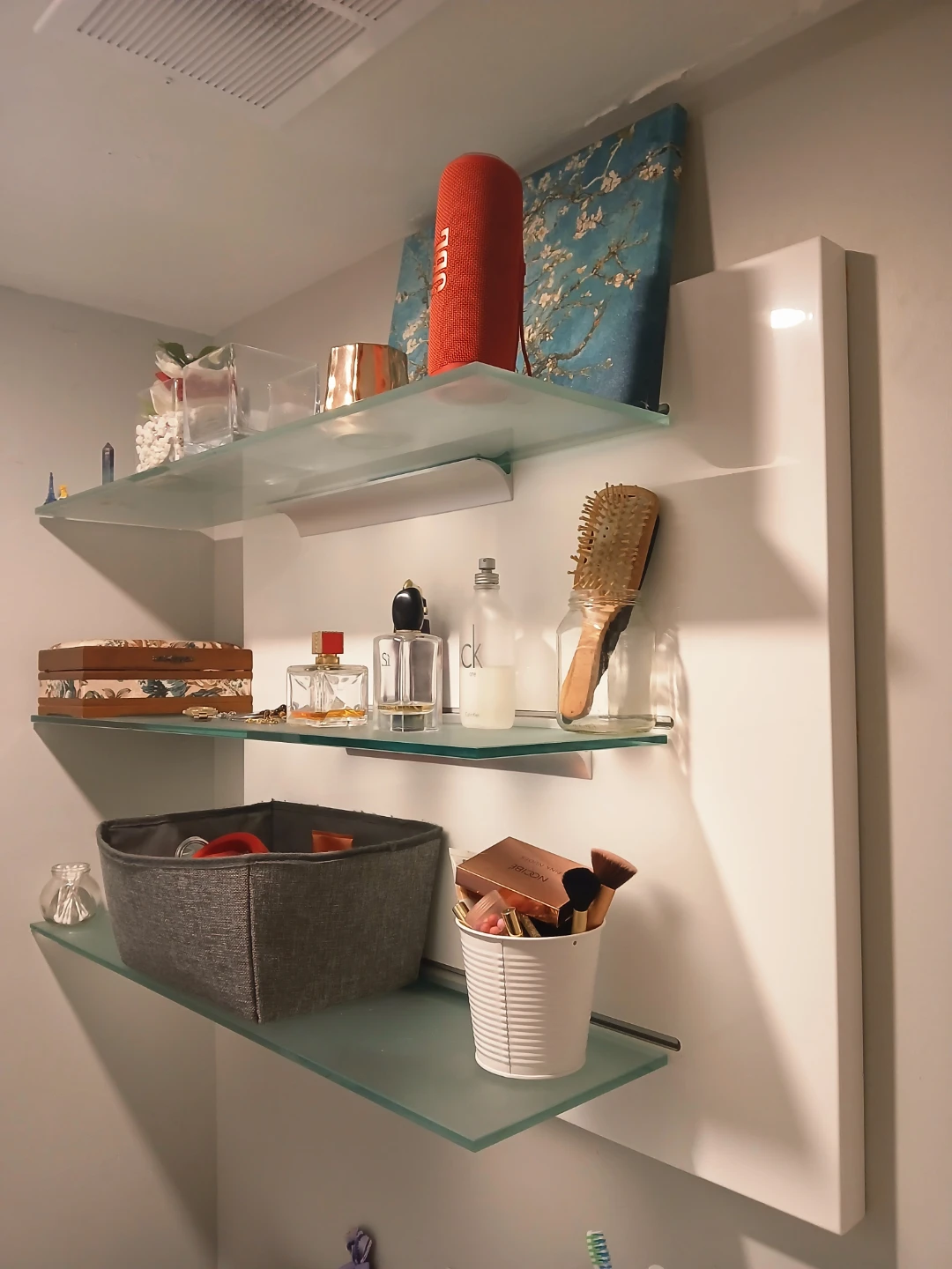 3-Tier Wall-Mounted Floating Shelf - MUST GO THIS WEEK ⚡