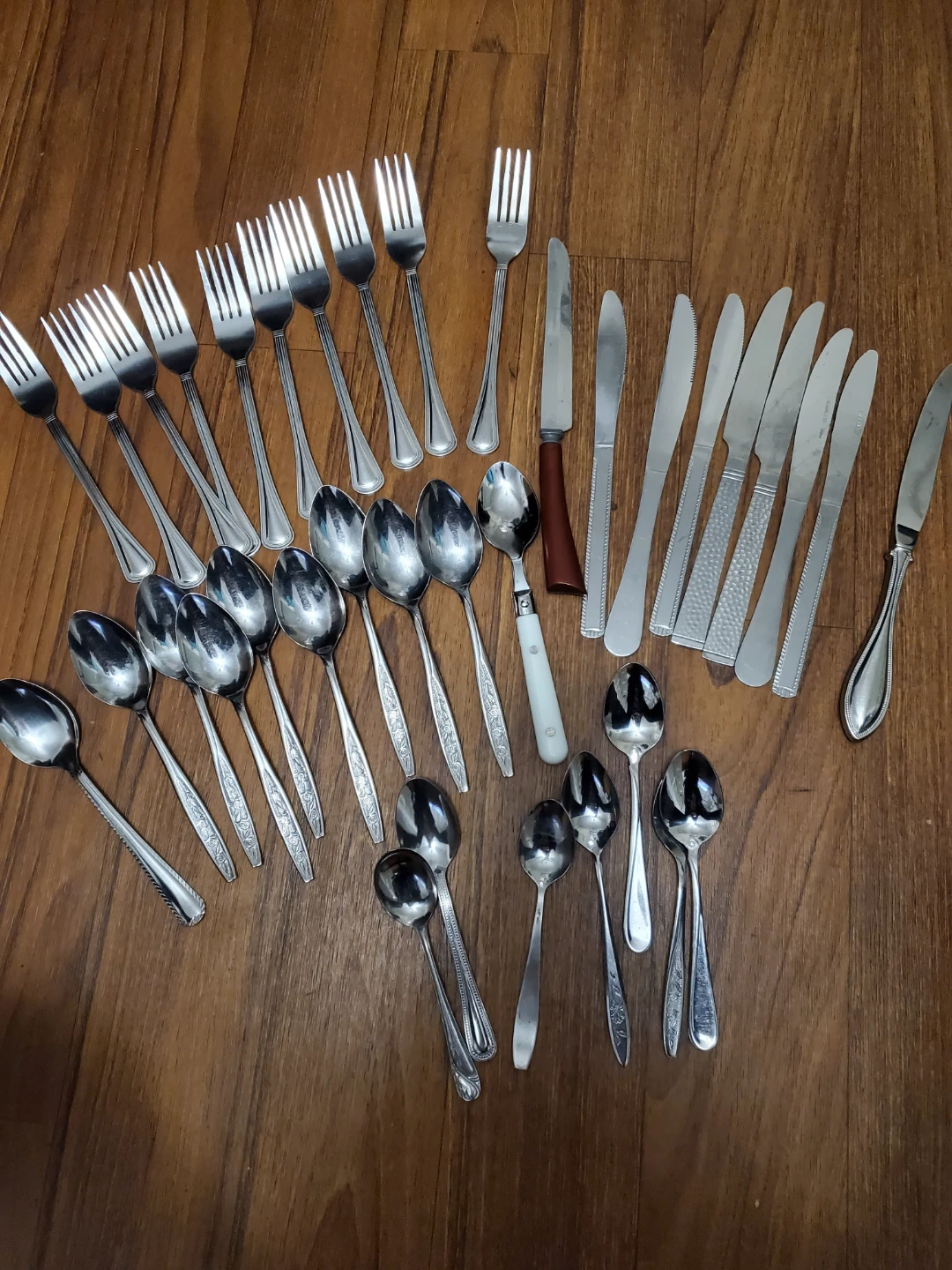 Assorted Silverware Set - Forks, Spoons, and Knives