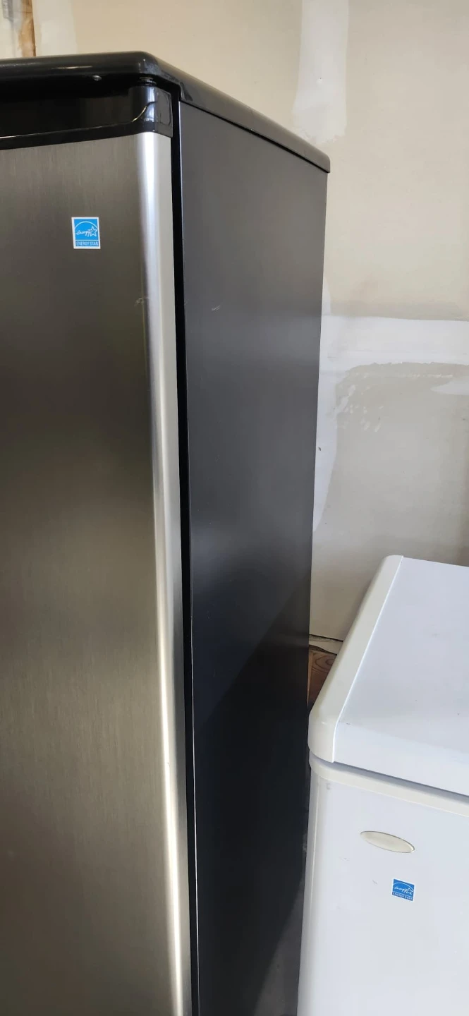 Danby Designer upright Fridge - photo 5