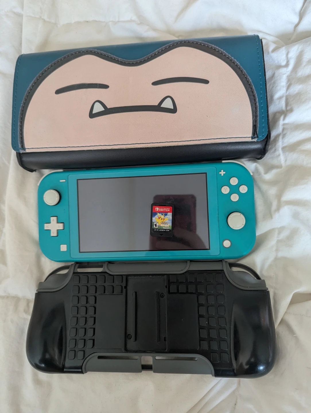 Cyan Switch lite with cover, case, game, SD card