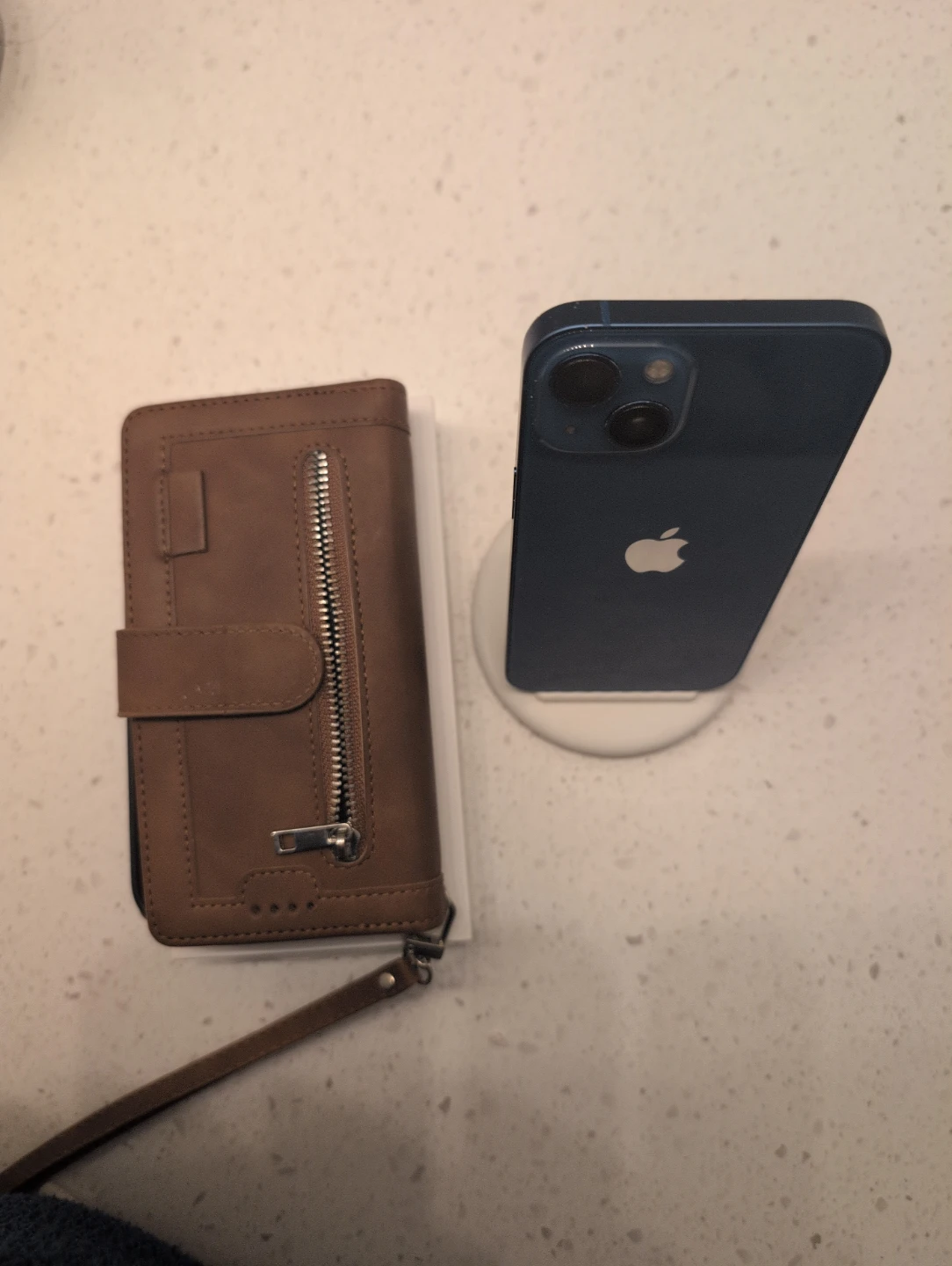 Apple iPhone 13 - Blue - photo 3