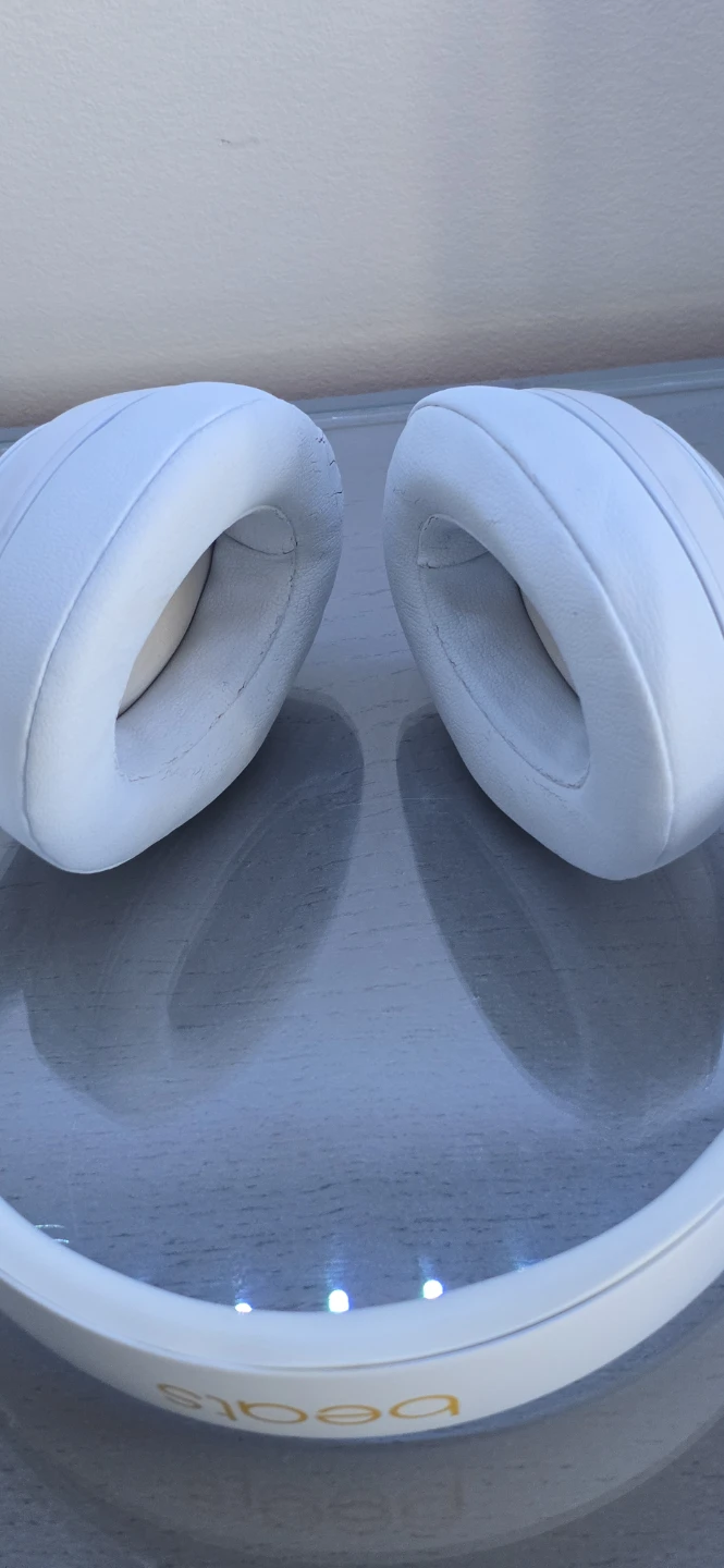 Beats by Dre Studio3 Wireless Headphones - photo 3