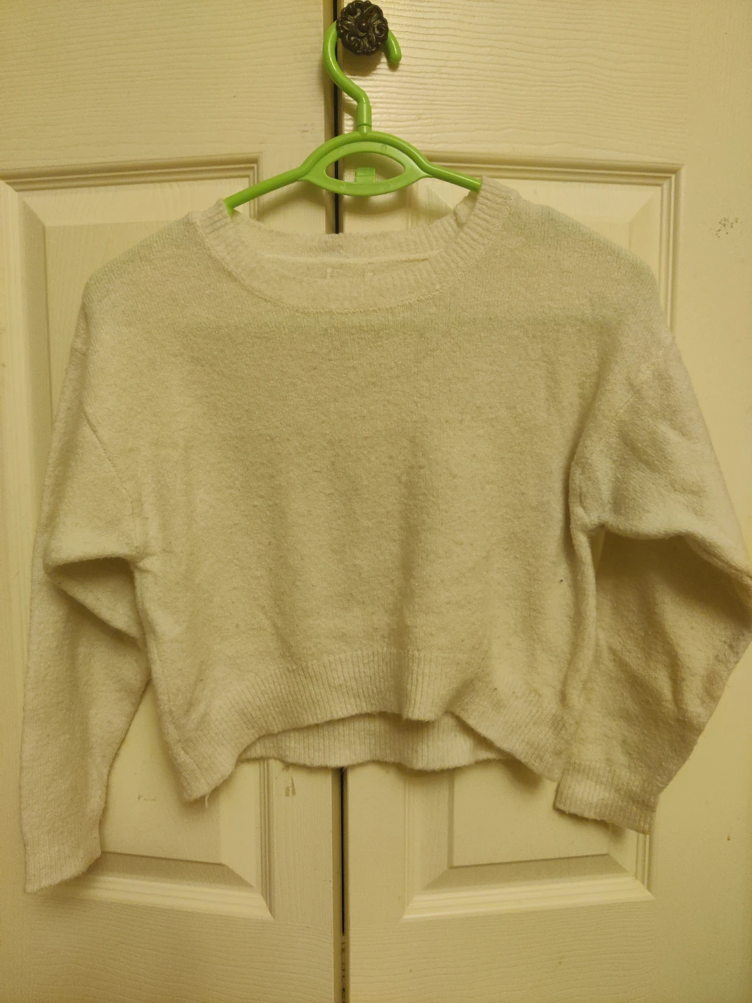Cream Cropped Sweater (no3)