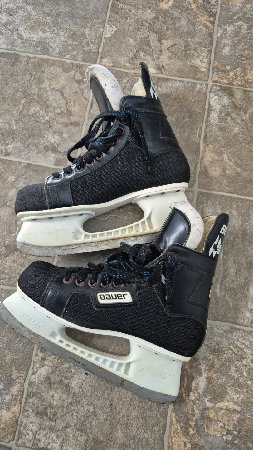 Bauer Hockey Skates - Men Size 9 - photo 2