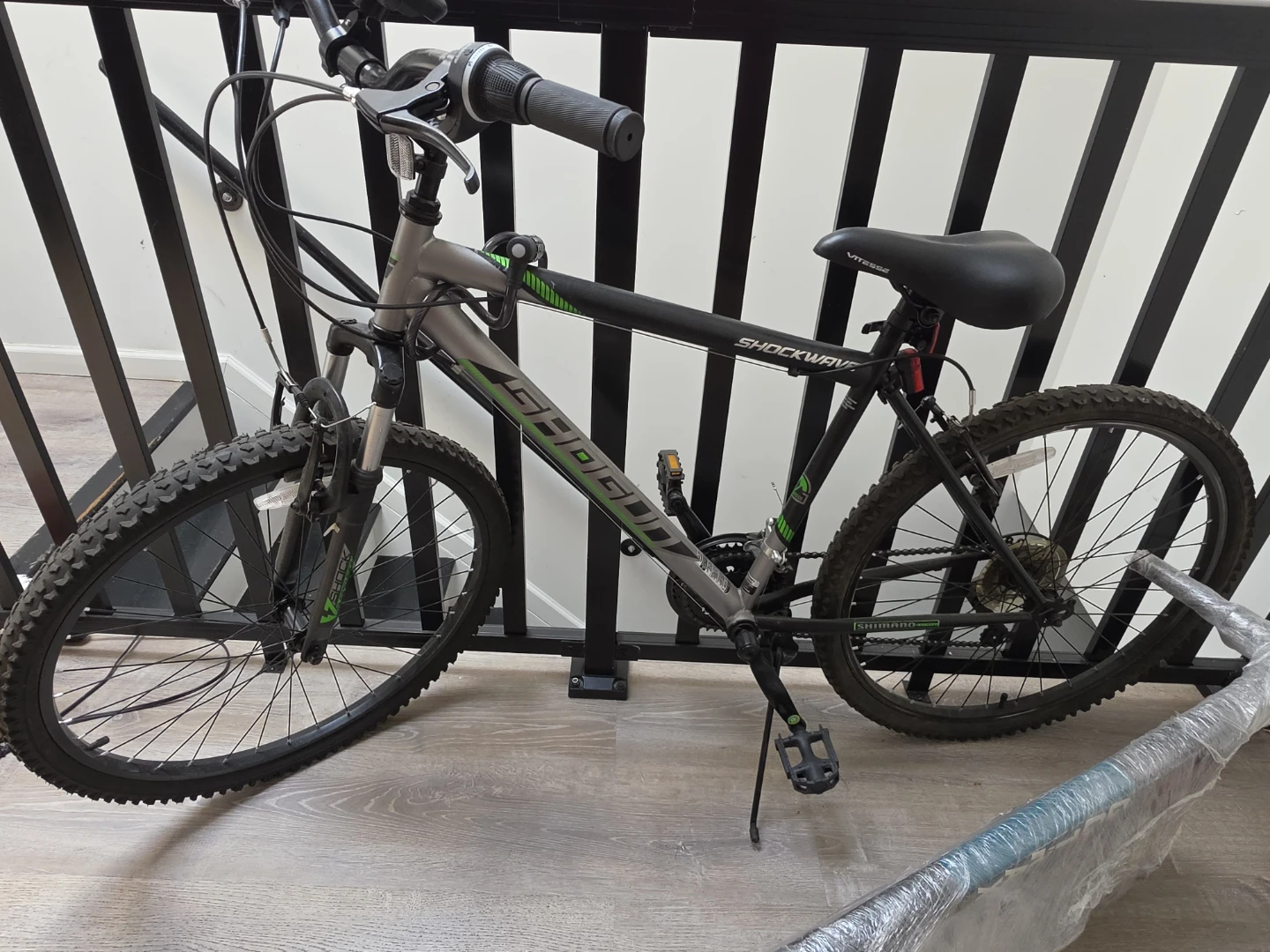 SHADOW Shockwave Mountain Bike - photo 3