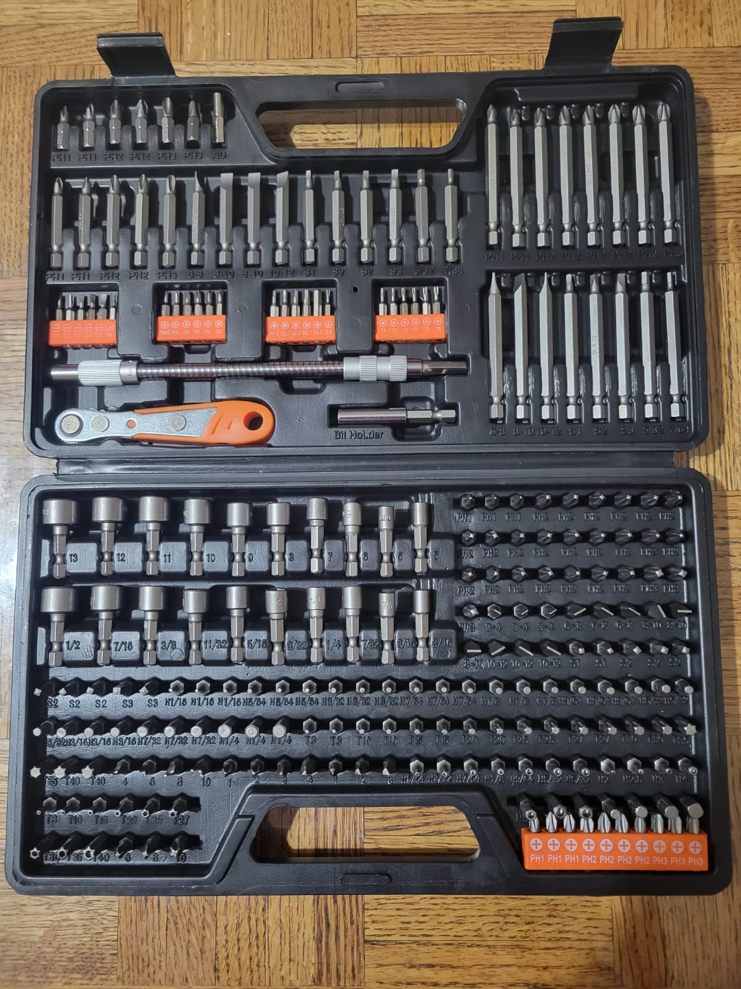 NEW 234 Piece Multi-Bit Screwdriver and Socket Set with Ratchet