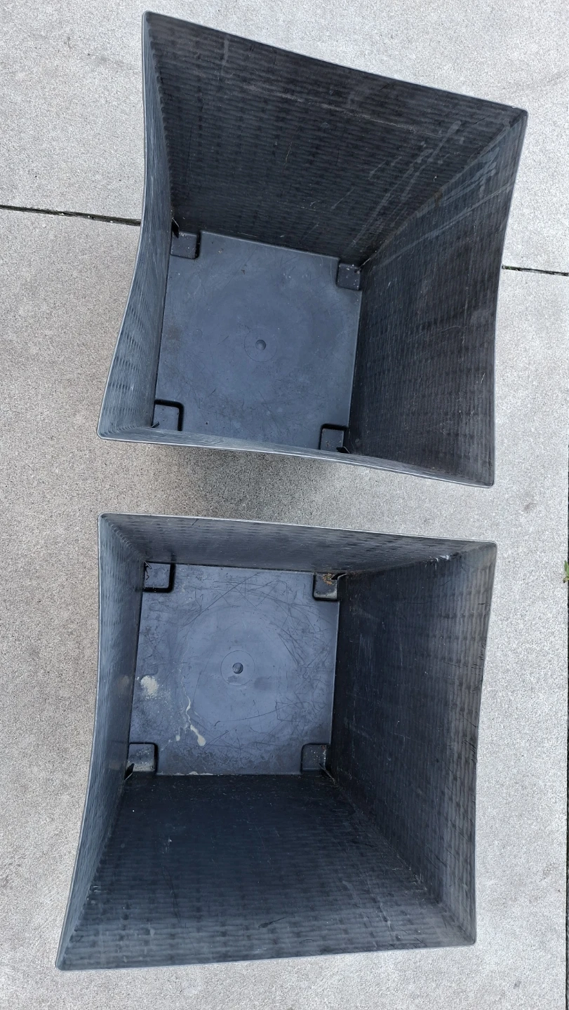 Set of 2 Square Rattan-Style Planters - photo 2