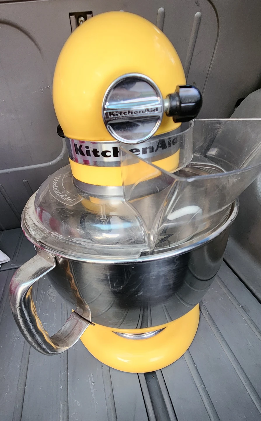KitchenAid Artisan Stand Mixer - Yellow - photo 2