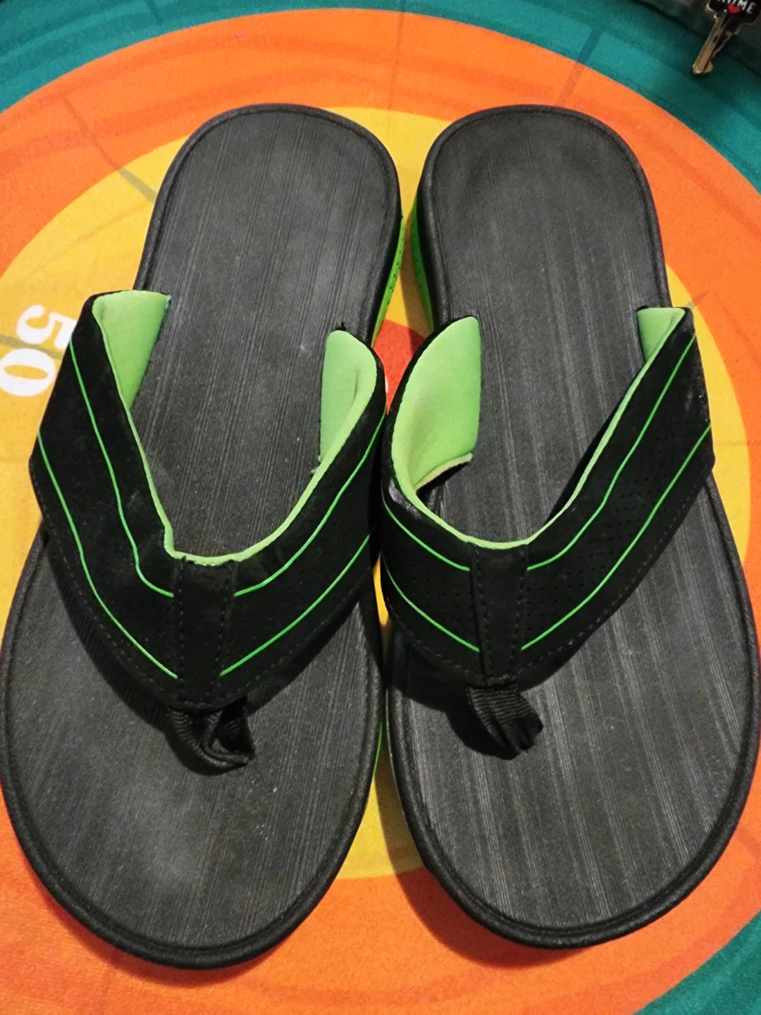 Men's Black & Green Flip Flops Size S