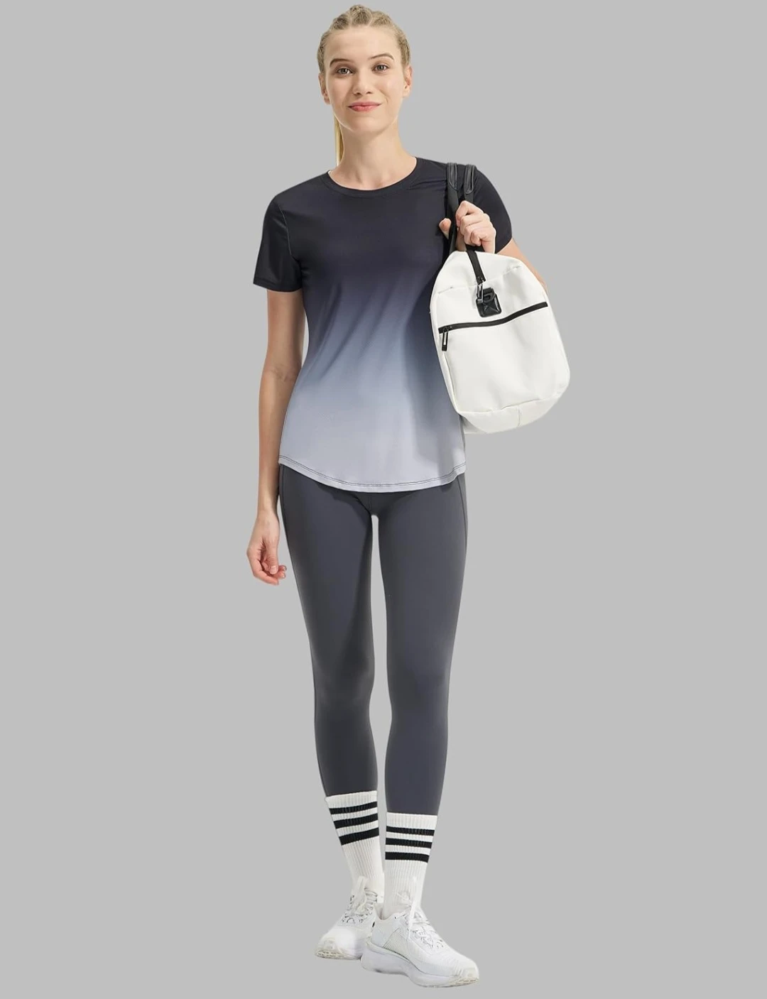 BNWT EZRUN Women's Gradient Black Workout T-Shirt - Size Small - photo 5