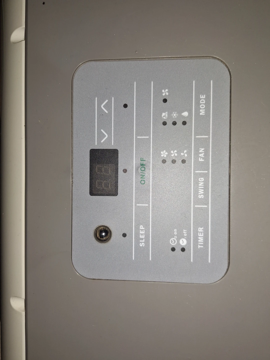 Midea 12000 BTU Mobile Air Conditioner - photo 4