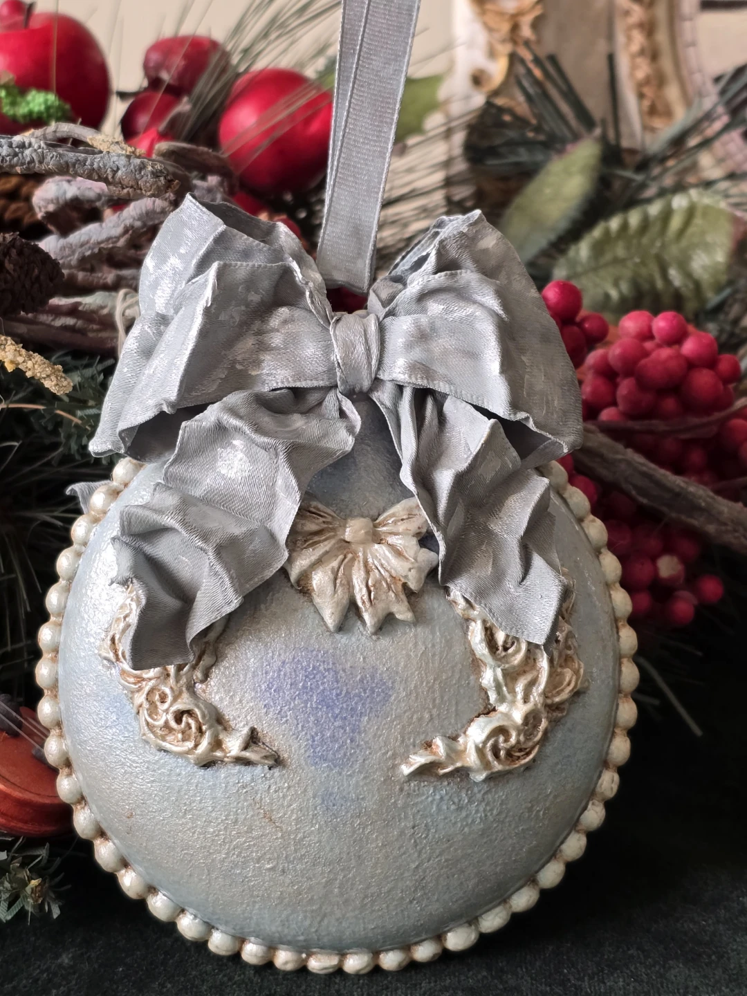 Holiday Medallion(s), 2nd run of 1-3 individual items - photo 2