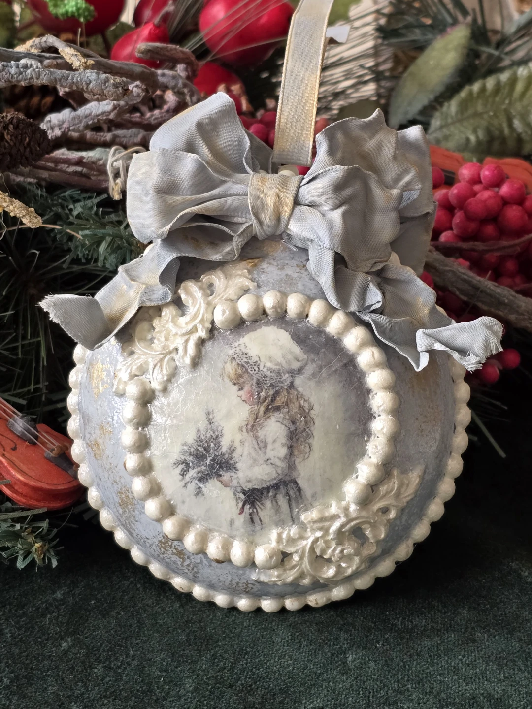 Holiday Medallion(s), 2nd run of 1-3 individual items - photo 5