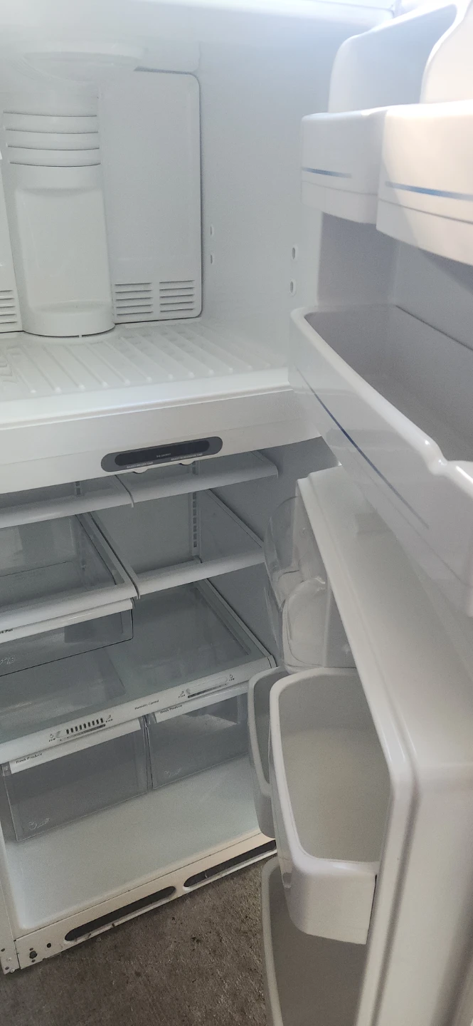 GE Refrigerator