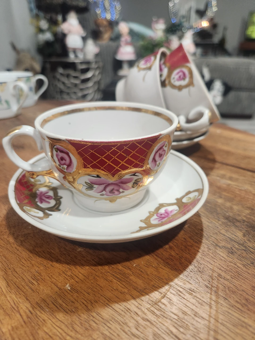 Assorted Teacups and Saucers - photo 2