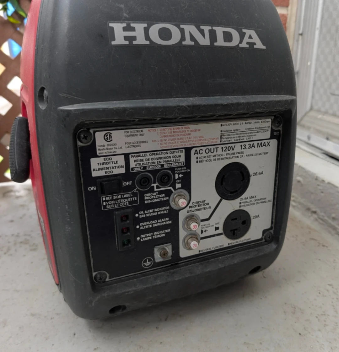 Honda EU2000i Companion 30A Inverter Generator - photo 5