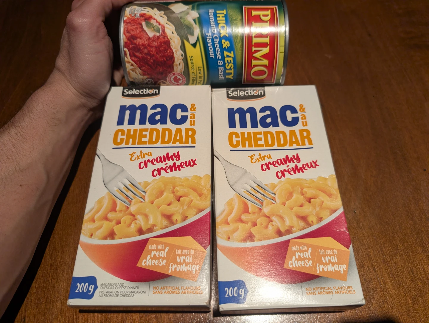 2x Cheddar Macaroni & 1x Primo Sauce