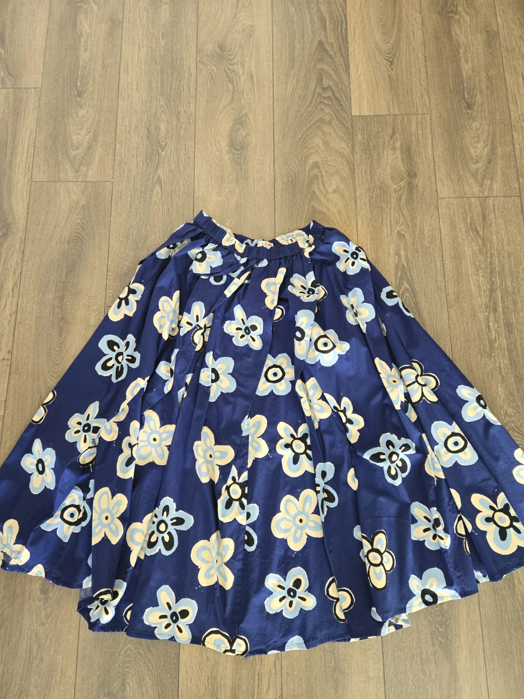 Marni  uniqlo  shirts and skirts - photo 2