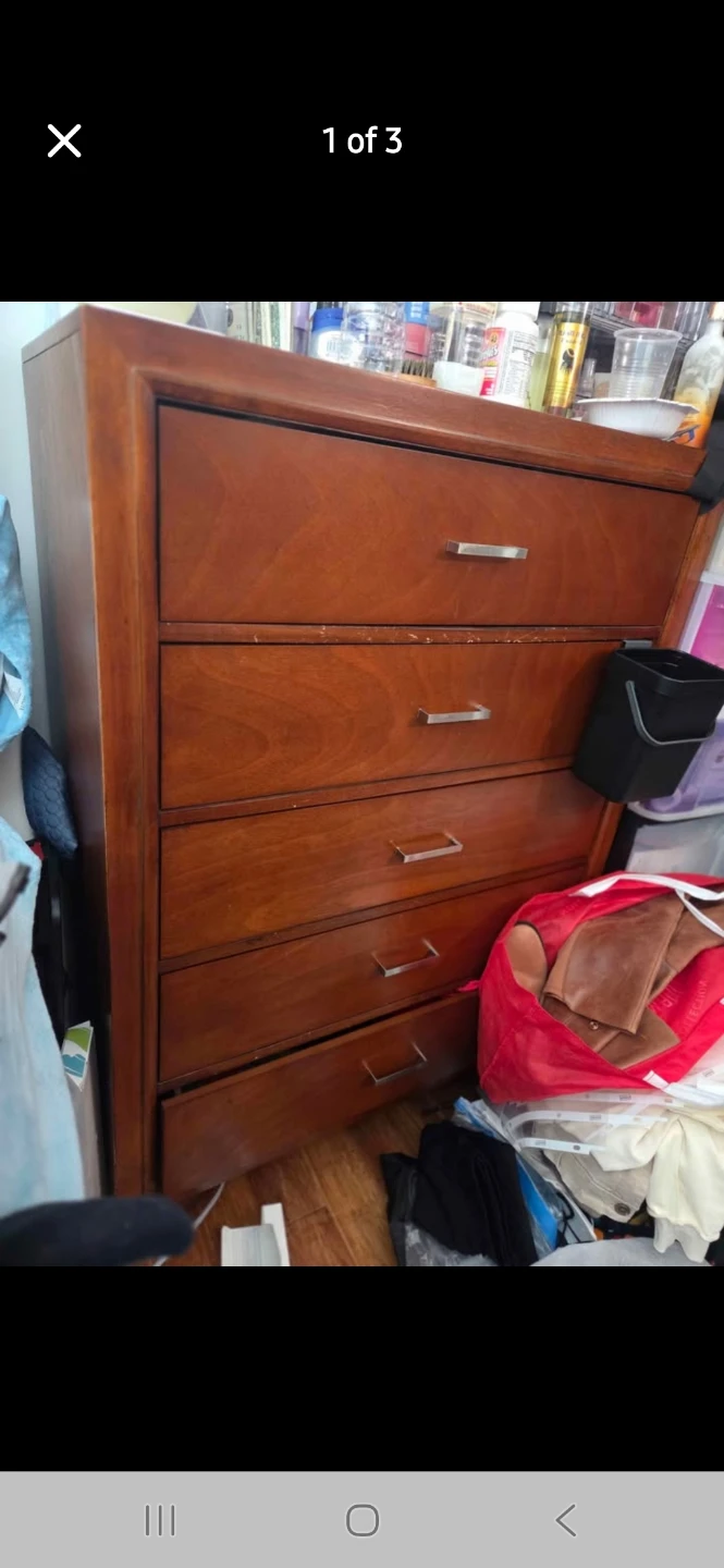 Wooden 5-Drawer Dresser