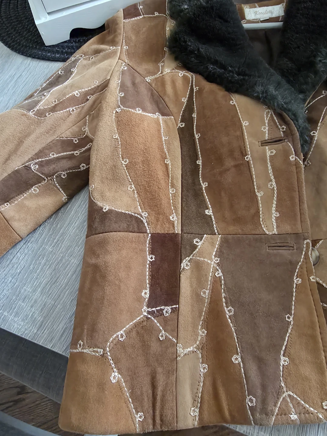 Patchwork Suede Jacket with Faux Fur Collar - photo 5