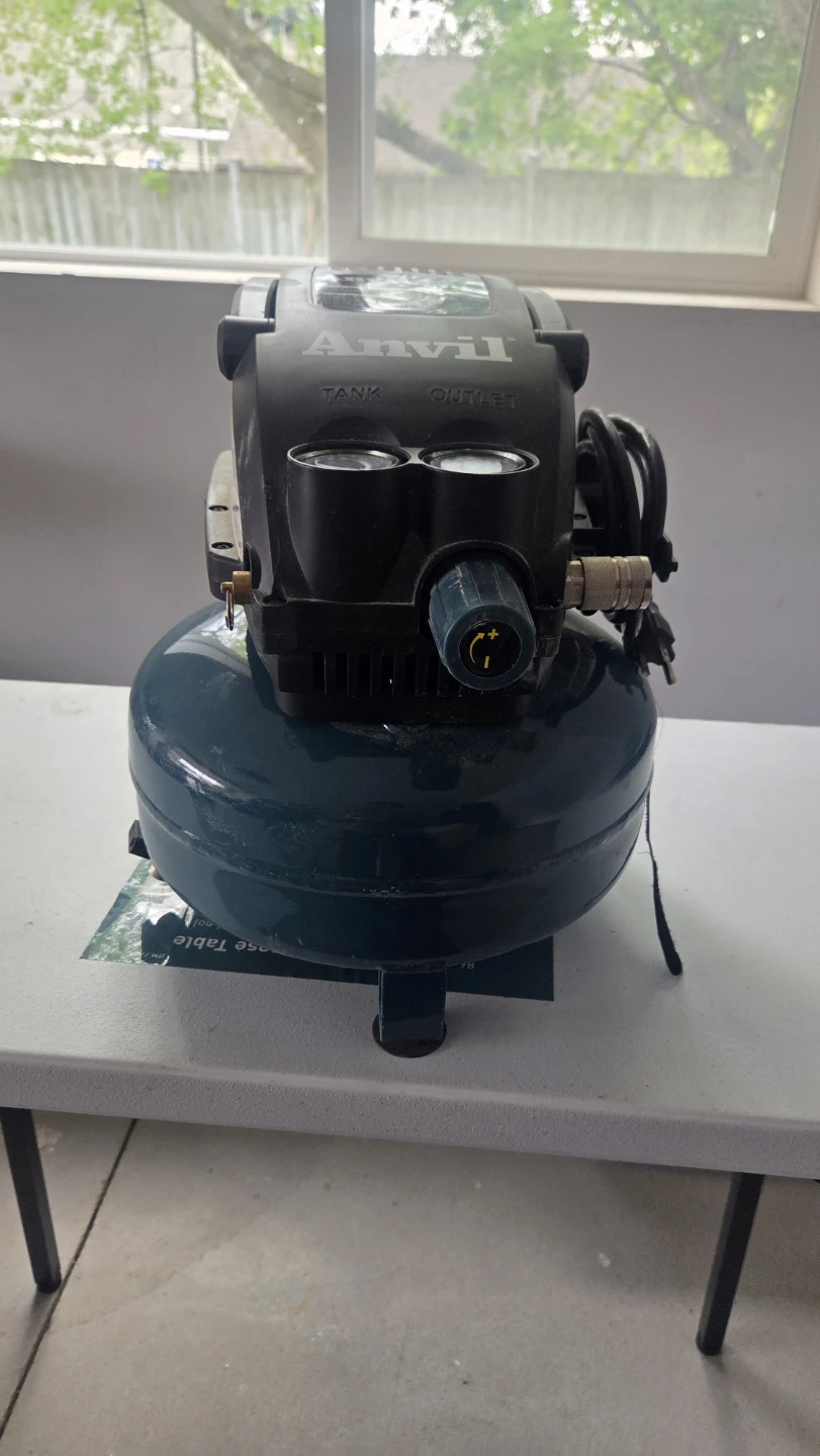 Anvil 6 Gallon Air Compressor - photo 2