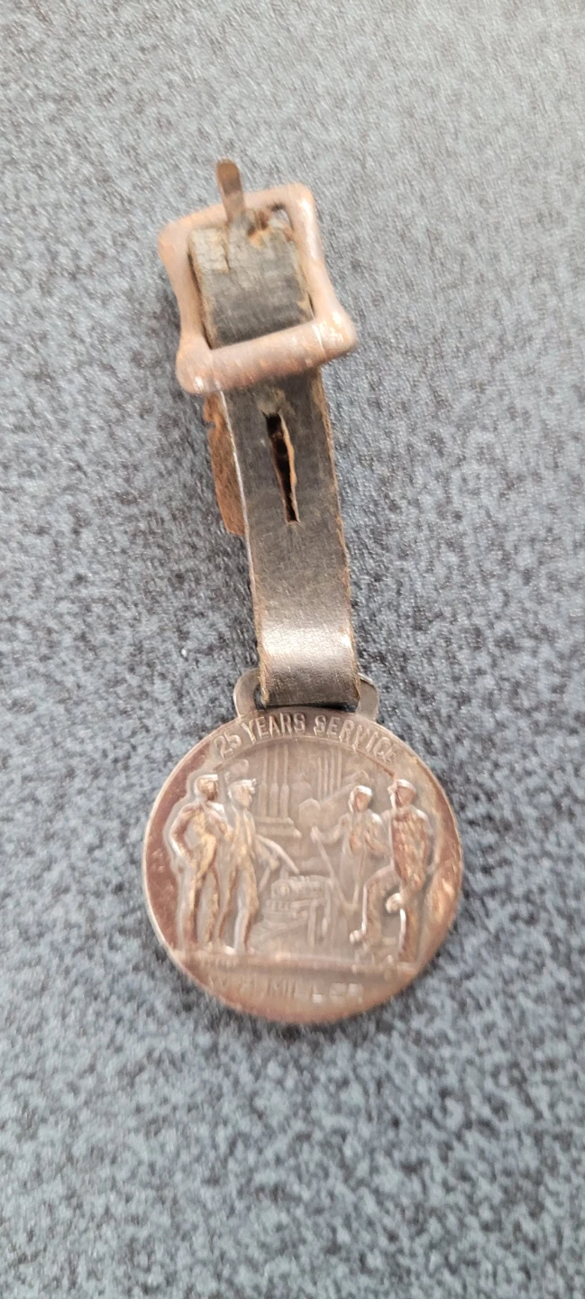 25 Years Service Medal