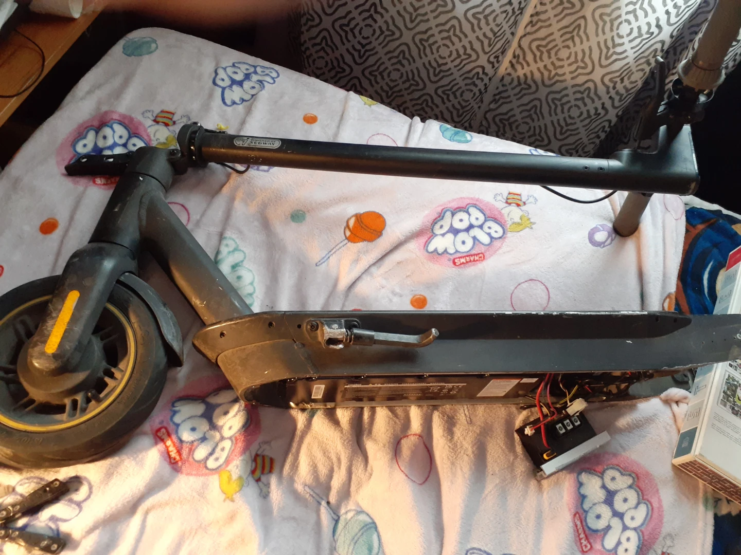 Ninebot MAX G30 Electric Scooter for parts. - photo 2
