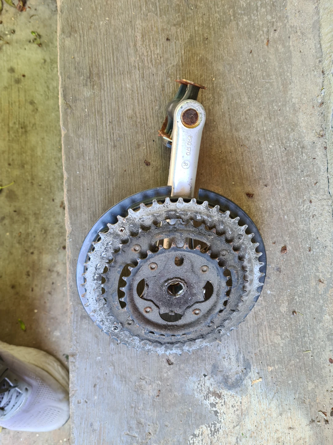 Shimano Bike Crankset with Chainrings - photo 2