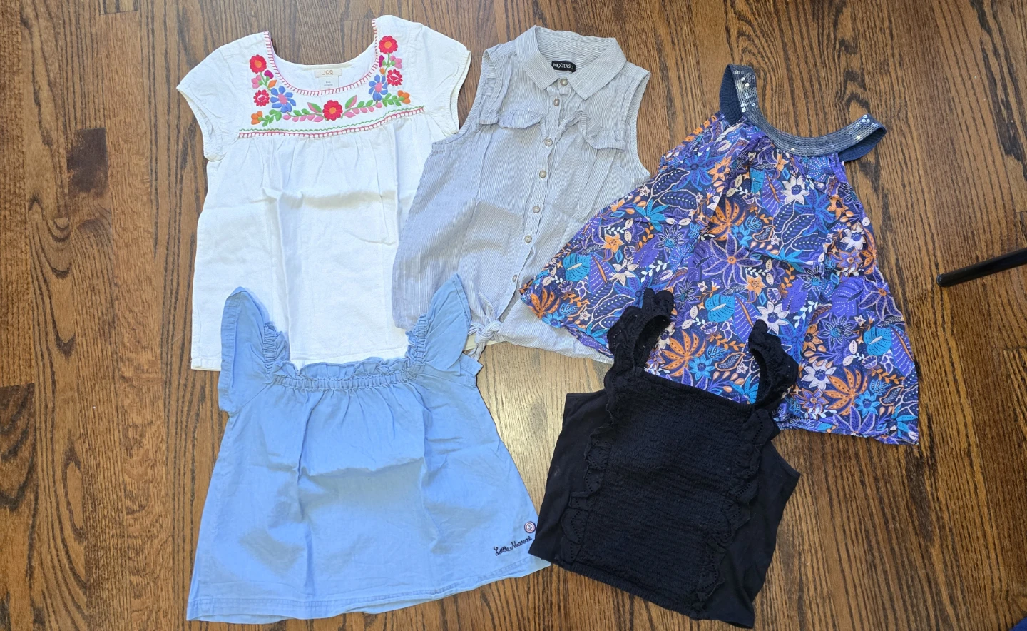 Bundle 5 Girls top Size 10-12Y
