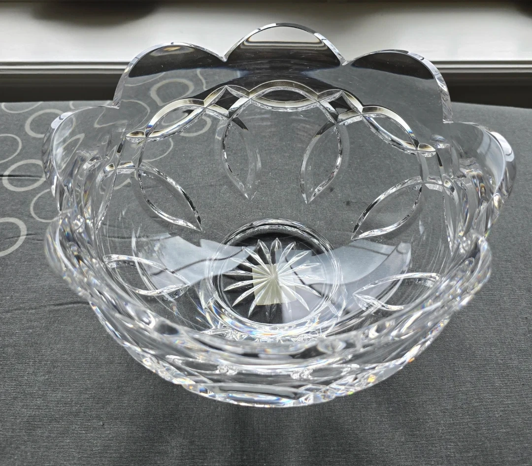 Brand New Waterford Crystal "Clannad" 8" Bowl (In Box) ✨
