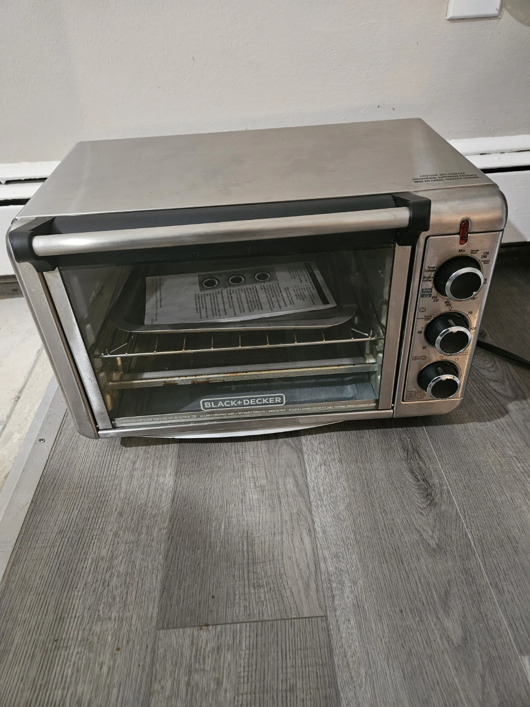 BLACK+DECKER 4-Slice Toaster Oven