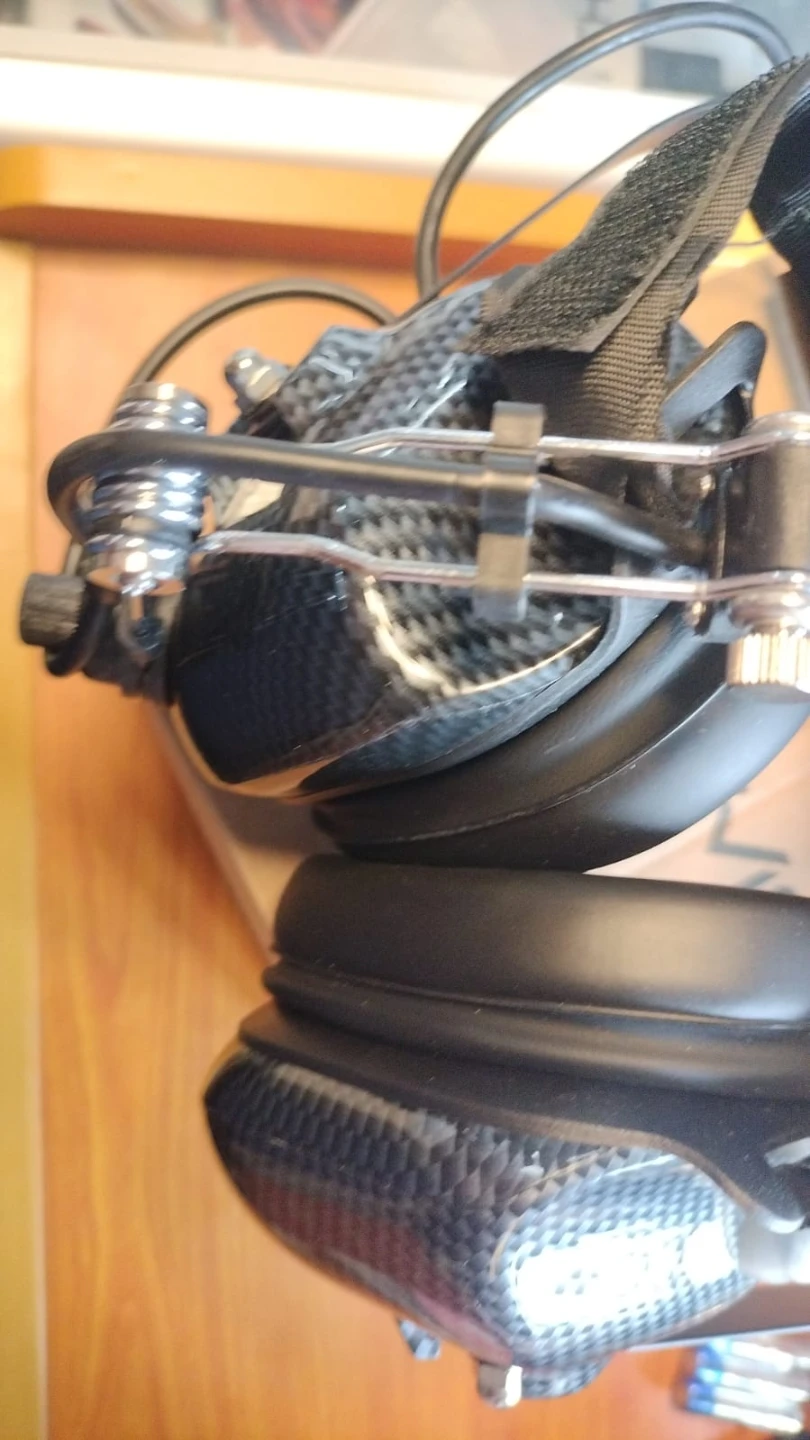 TEV Carbon Fibre Noise Cancelling Headphones - photo 5