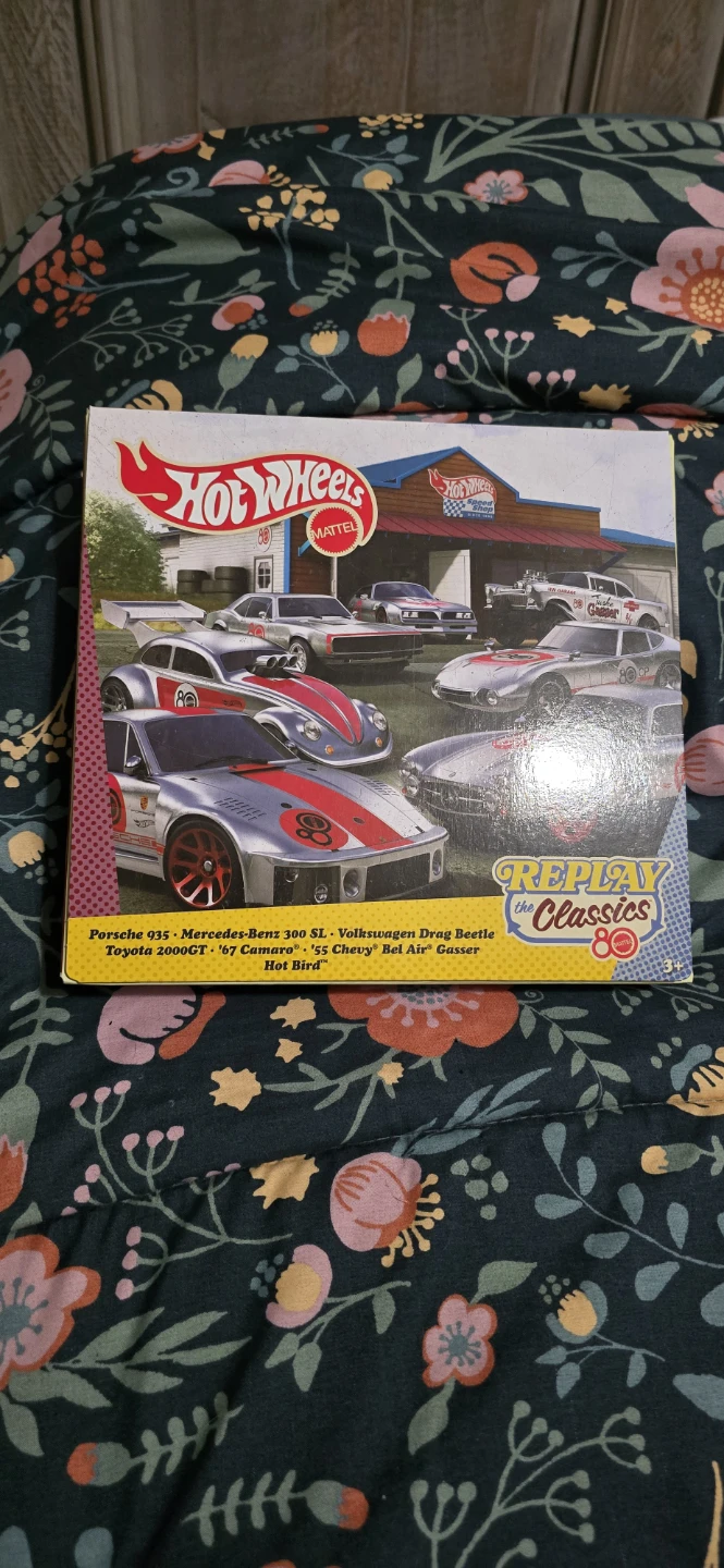 Hot Wheels Replay the Classics 8 Car Set
