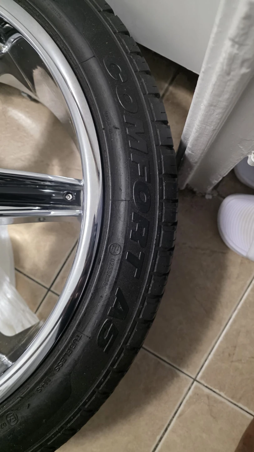 Helo 235/45ZR20 100W Comfort AS Tires with Chrome Rims - photo 2