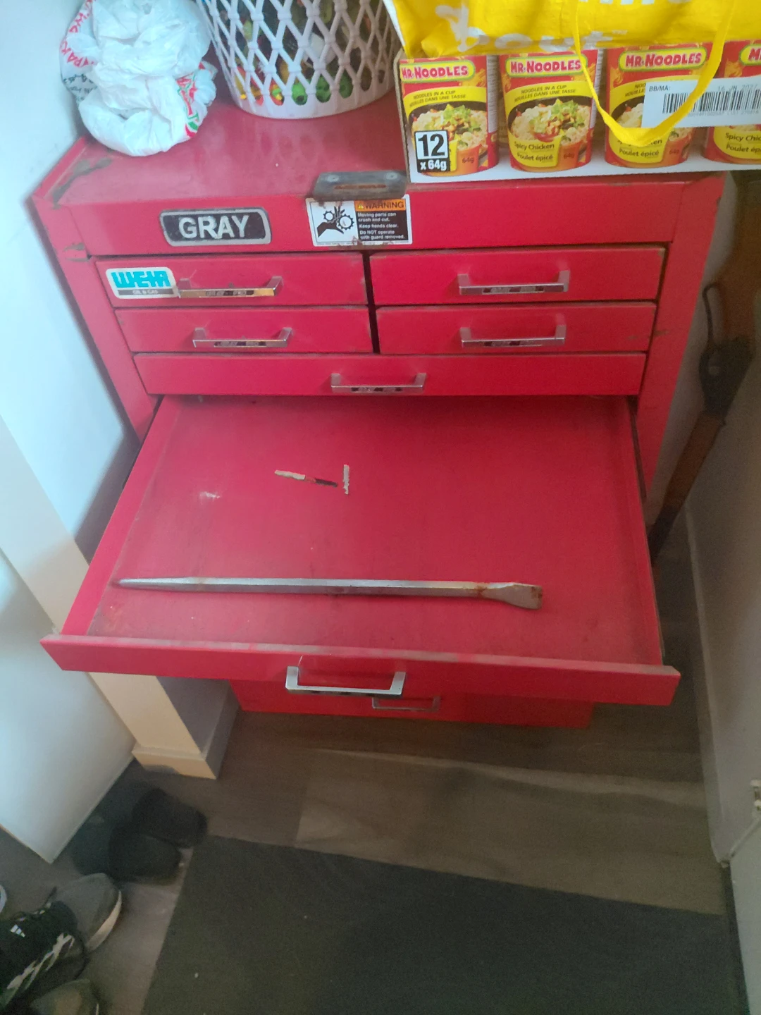 Gray Red Metal Tool Chest - photo 4
