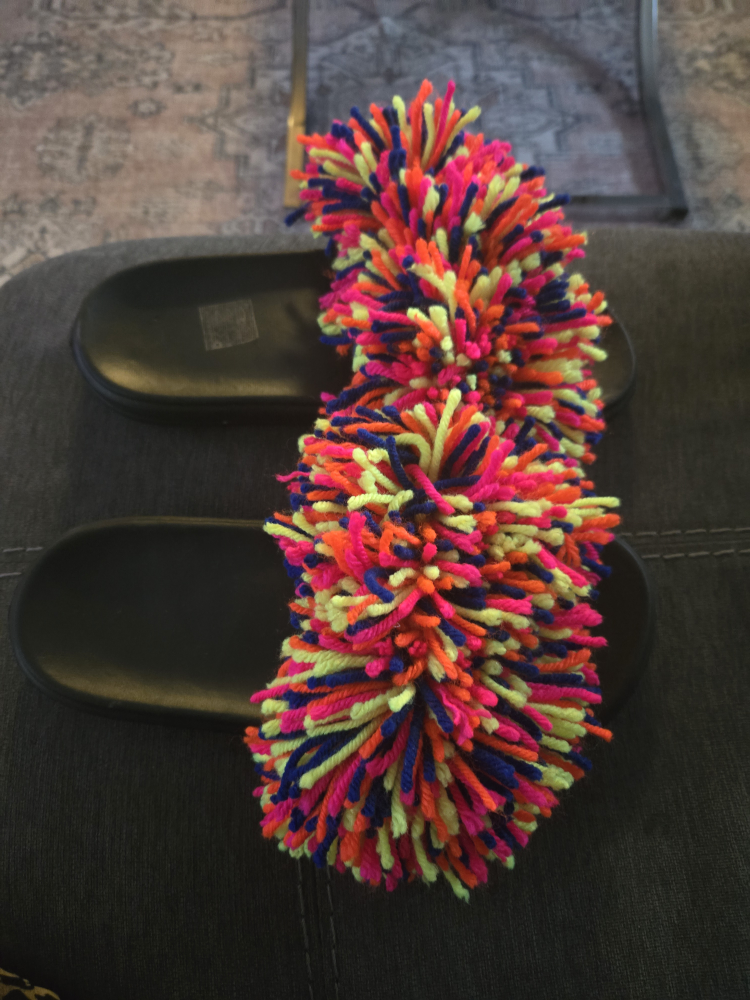 Fuzzy Pom Pom Slides